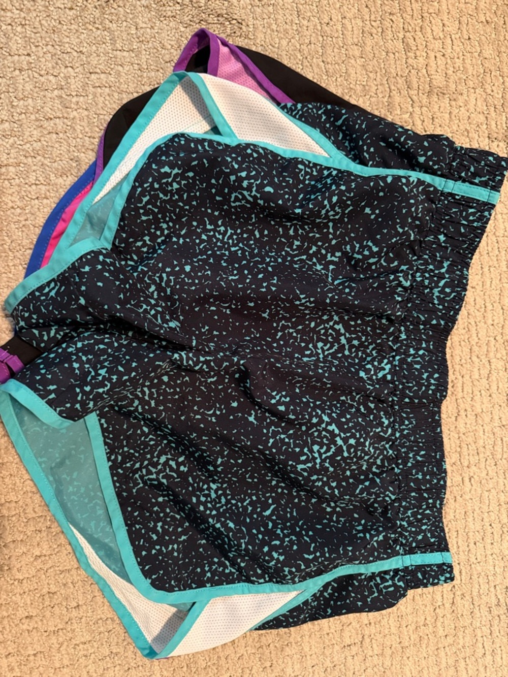 Bundle lot set of 5 Nike Dri-Fit Shorts Womens Size S - Picture 5 of 7